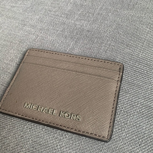 MICHAEL KORS CARDHOLDER - Picture 1 of 1